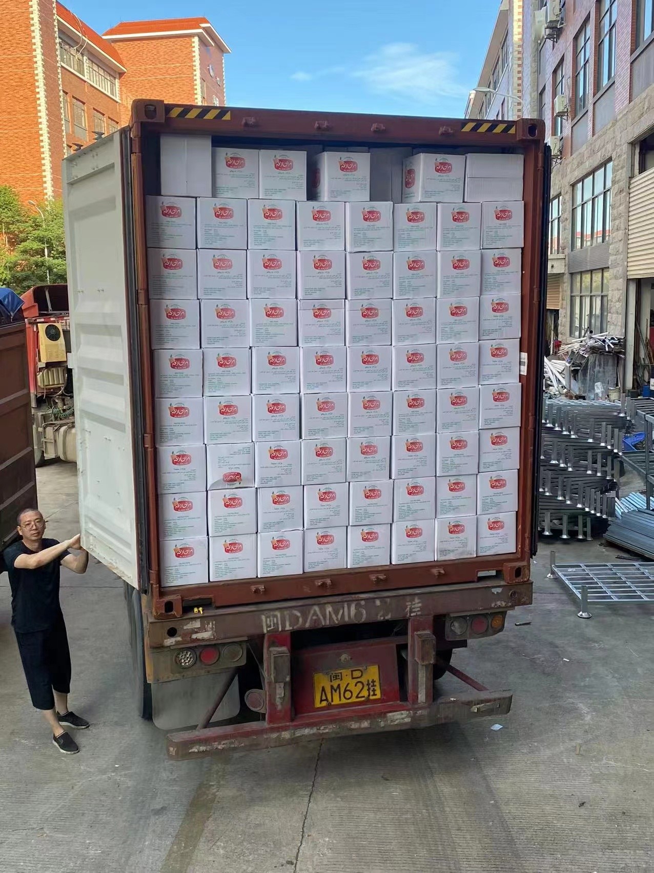 Latest company Cases about Κραντσι Φιούζιον: Ανύψωση της εμπειρίας των σνακ με τα επικαλυμμένα σνακ με φιστίκια