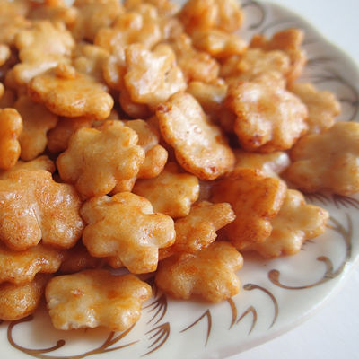 Αγορά Τα ιαπωνικά εισήγαγαν τις αλμυρές εύγευστες περιστασιακές κροτίδες ρυζιού πρόχειρων φαγητών online manufacture