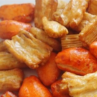 Αγορά Προσαρμόσιμη γλυκύτητα Σενμπέϊ Κρακς ρυζιού Στρογγυλά σχήματα Προσαρμοσμένες επιλογές για τη γλυκιά γεύση σας online manufacture