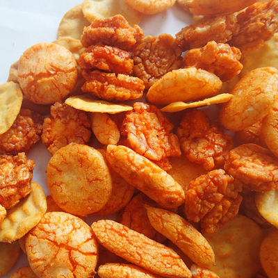 Καλή τιμή Πολλαπλάσιο τηγανισμένο μορφή υψηλής θερμοκρασίας τραγανό πικάντικο μπισκότο ρόλων φυκιών σε απευθείας σύνδεση