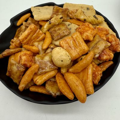 7.5KG χύδης τηγανητά μπισκότα ρυζιού Κρυσταλλώδης υφή OEM ODM κατασκευασμένο